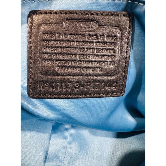 A209  Rare Coach Limited Edition Holiday Tote shoulder bag - Picture 7 of 7